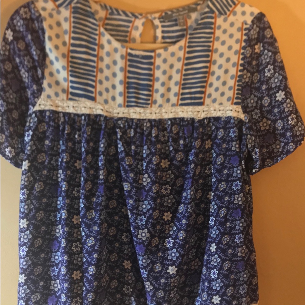 Blue Tassel Size Small Blouse